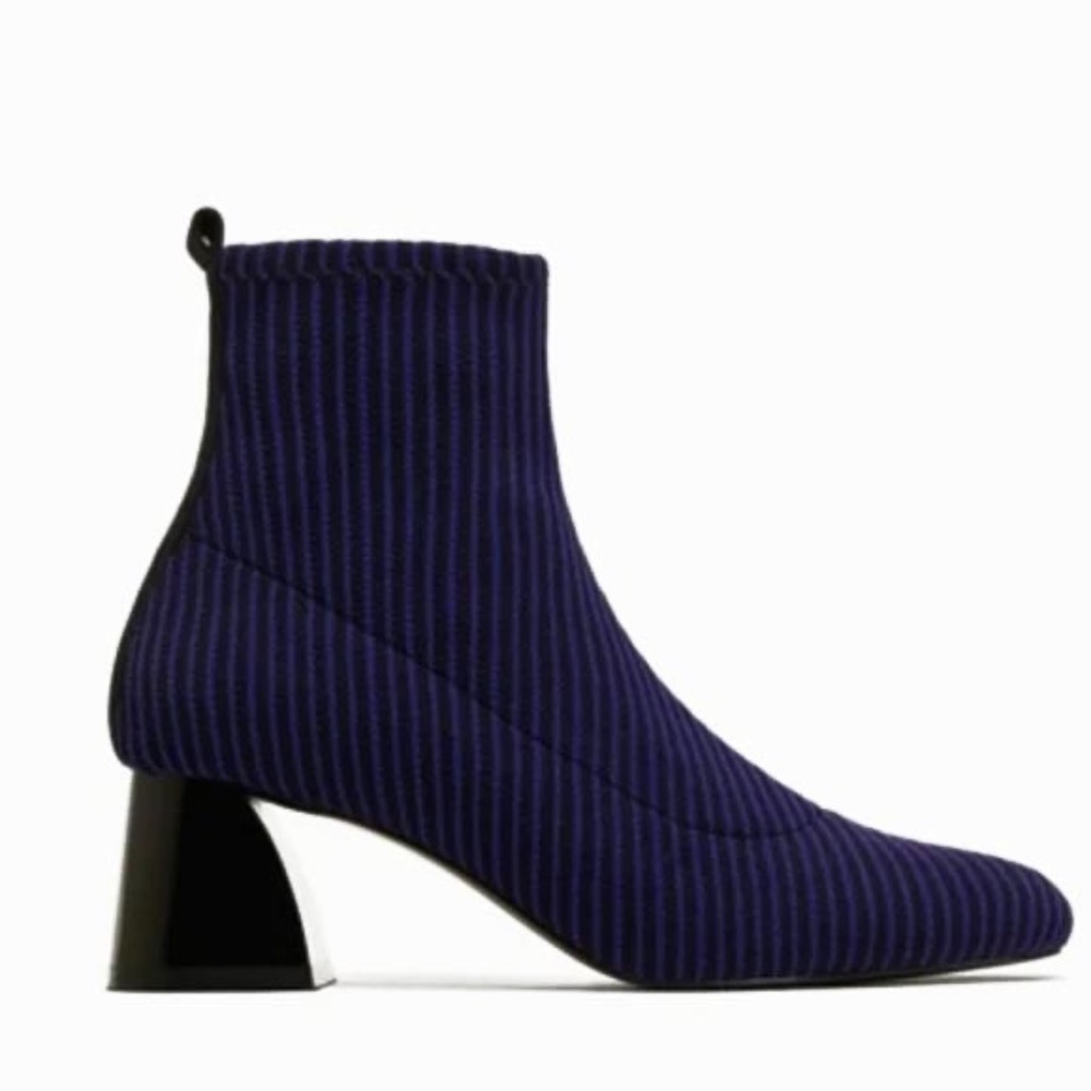 ZARA STRIPED SOCK BOOTIE EUC 6.5